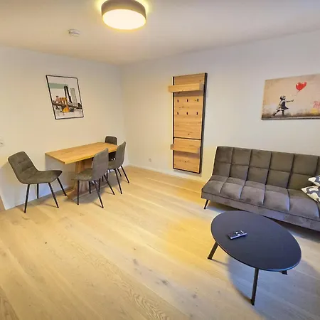 Apartament Stylish 1-bedroom Old Town Retreat