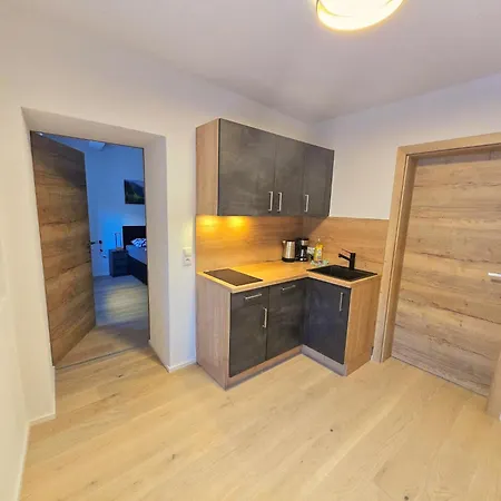 Stylish 1-bedroom Old Town Retreat Hall in Tirol