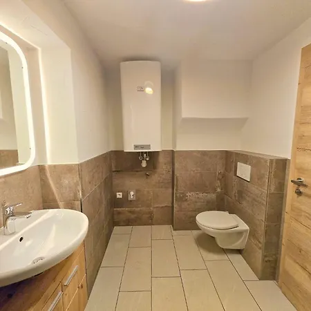 Stylish 1-bedroom Old Town Retreat *