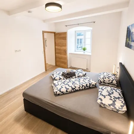 Stylish 1-bedroom Old Town Retreat Apartament *