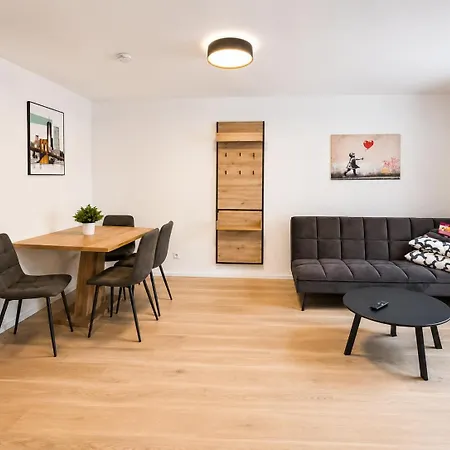 Apartament Stylish 1-bedroom Old Town Retreat *