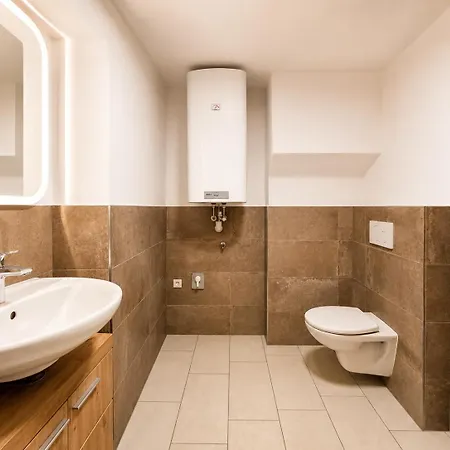 Stylish 1-bedroom Old Town Retreat Apartament *